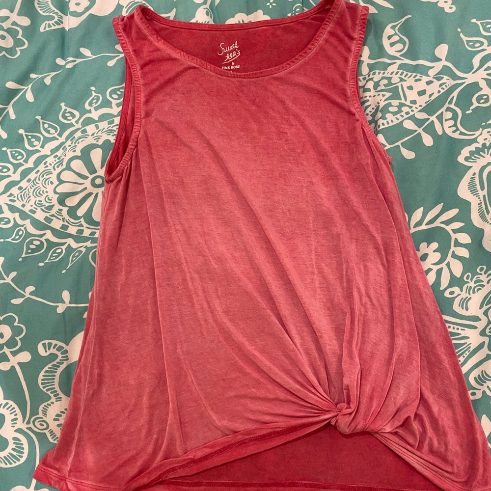 pink blouse sleeveless